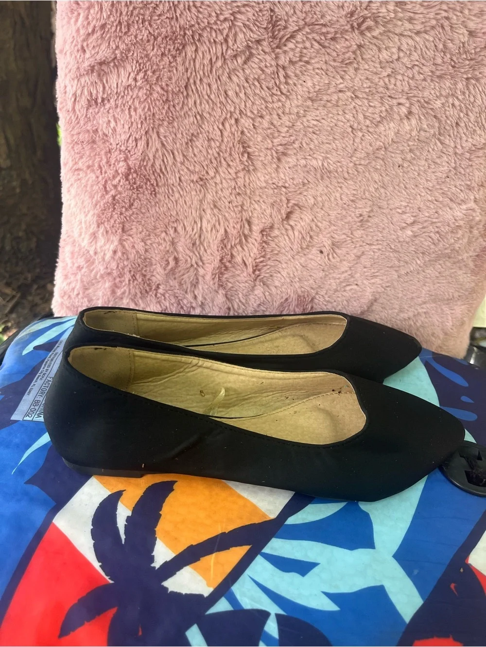 Ladies Black Pointed Toe Flats by